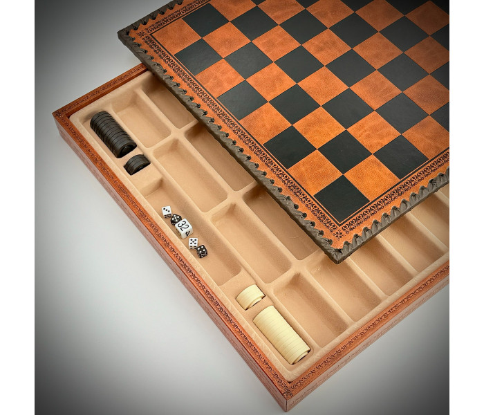 Элитный игровой набор 2-в-1 "Medioevale" 35 x 35 см тематические металлические фигуры, коричнево-черная кожаная доска и шашки. Italfama (19-71+209L)