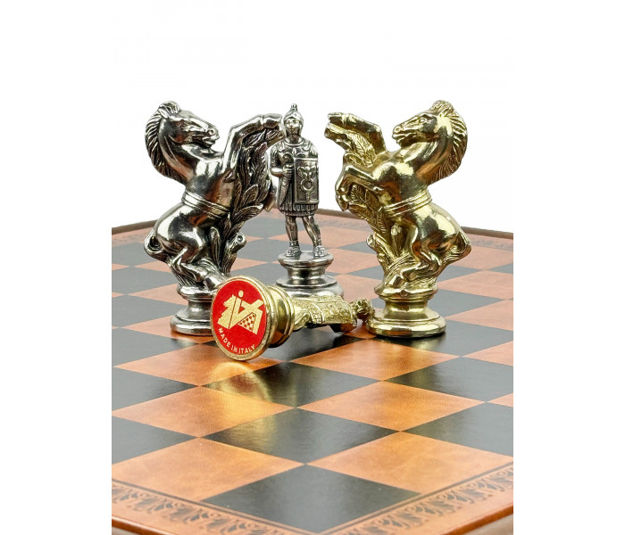Элитный игровой стол ломберный 2-в-1 (шахматы и шашки) "Caesar Set" 55 x 55 см монументальные металлические фигуры, деревянные шашки и стол из массива липы. Italfama (20M+TAV217+312)