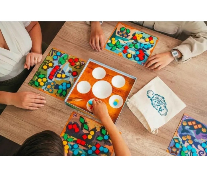 Настольная игра Азул. Дети - Azul Kids. Asmodee (SCOAZK0101UA)