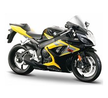 Фото Модель мотоцикла Suzuki GSX-R750. MAI31153