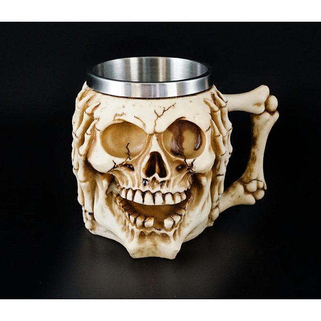 Чаша в виде черепа. Чашка из черепа. Чаши из черепов. Кубок из черепа.