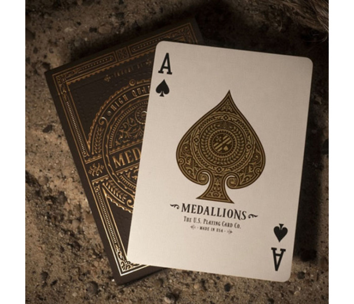 Карты Medallions от Theory11