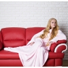 Фото 2 - Плед із рукавами Homely Limited Luxury Рожевий, велсофт, 140x200 см