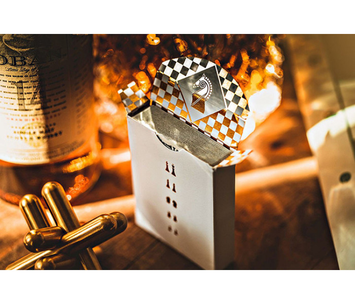 Карты Knights Gold от Ellusionist