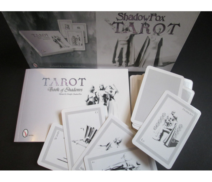 Шедоуфокс Таро - ShadowFox Tarot. Schiffer Publishing