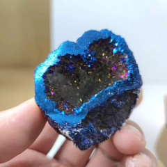 Камінь Агатова аура - Aura Quartz Geodes