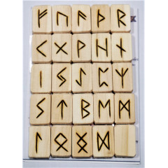 Руны деревянные из Осины