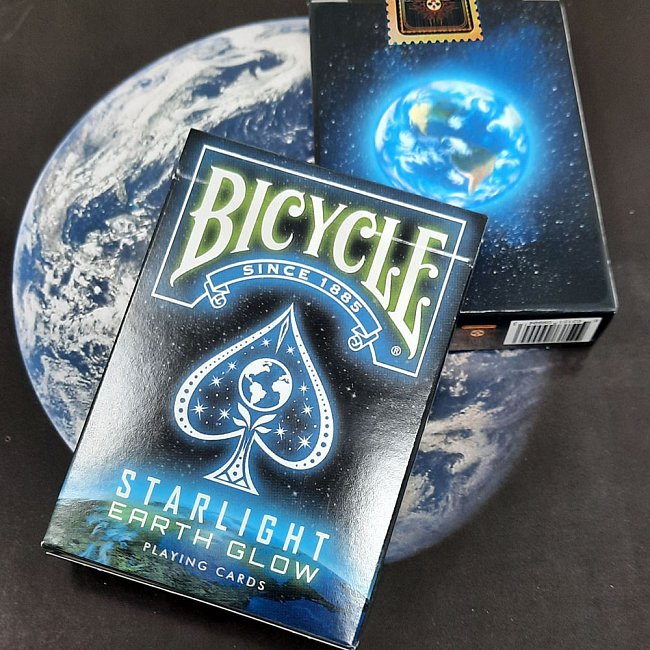 Фото Карты Bicycle Starlight Earth Glow v2
