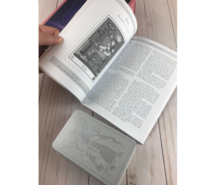 Лунный Оракул - The Moon Oracle. Welbeck Publishing