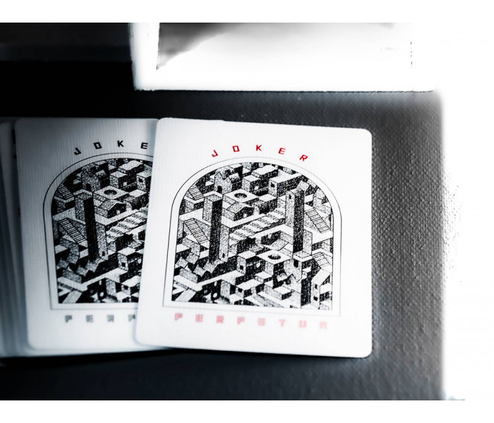 Карти Perpetua від Ellusionist