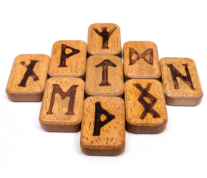 Подарункове видання дерев’яних рун - Deluxe Wooden Runes. Lo Scarabeo (RUNE11)