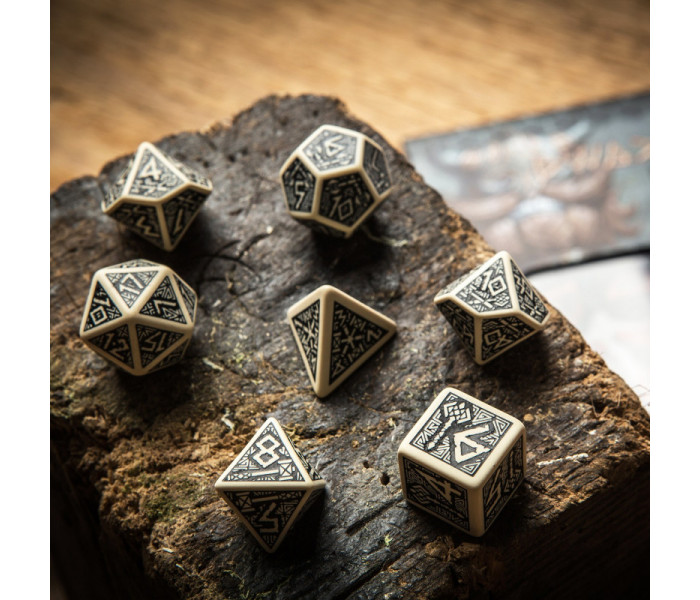 Кубики RPG Dwarven Beige & black Dice Set. Q WORKSHOP (SDWA01)