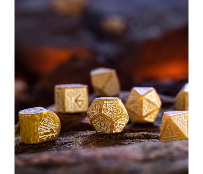 Кубики RPG Dwarven Dice Set: Gold. Q WORKSHOP (RDWA08)