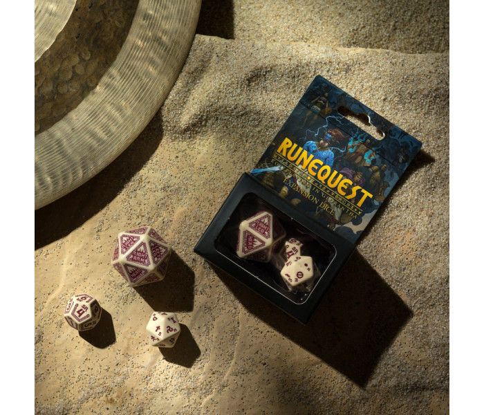 Кубики RPG RuneQuest Beige & burgundy Expansion 3 Dice Set. Q WORKSHOP (SRQE02)