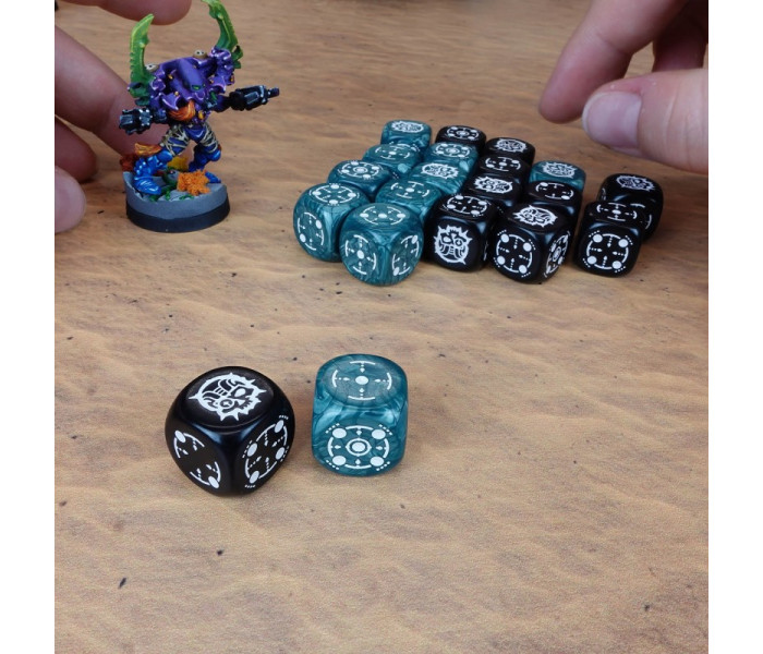 Набор кубиков Crosshairs Compact D6: Stormy&Black (20 шт). Q WORKSHOP (STCA04)