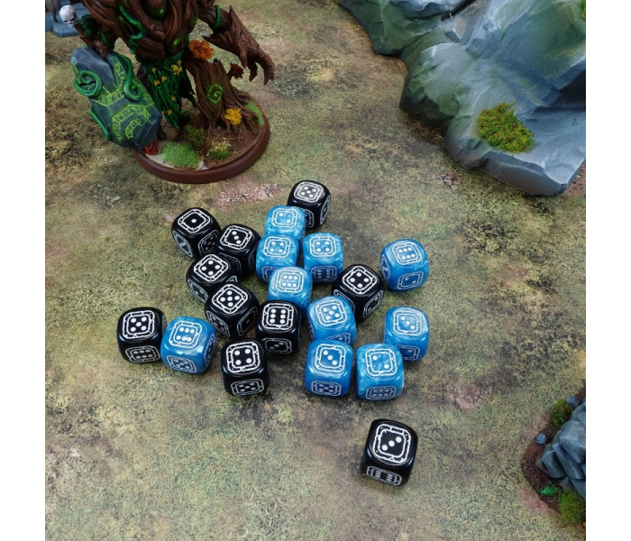Набір кубиків Fortress Compact D6: Black&Blue (20 шт). Q WORKSHOP (STCB02)