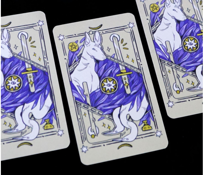 Таро Білого Божества - White Numen Tarot in a tin. China (9420316)