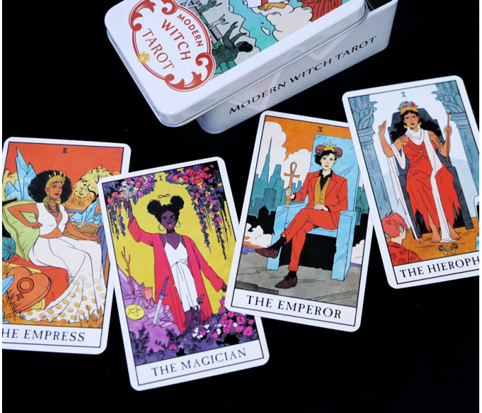 Таро Сучасної відьми - Modern Witch Tarot in a tin. China (9420322)