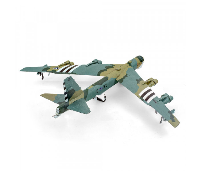 Металлическая сборная модель B-52 Stratofortress. Metal Earth (ME1037)